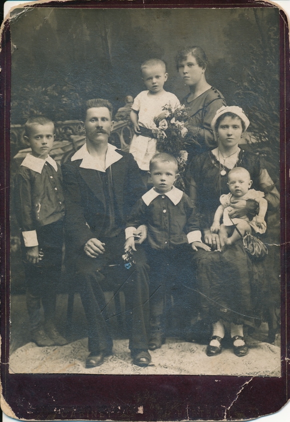 Anna ja Jaan Lepikow perega 1887